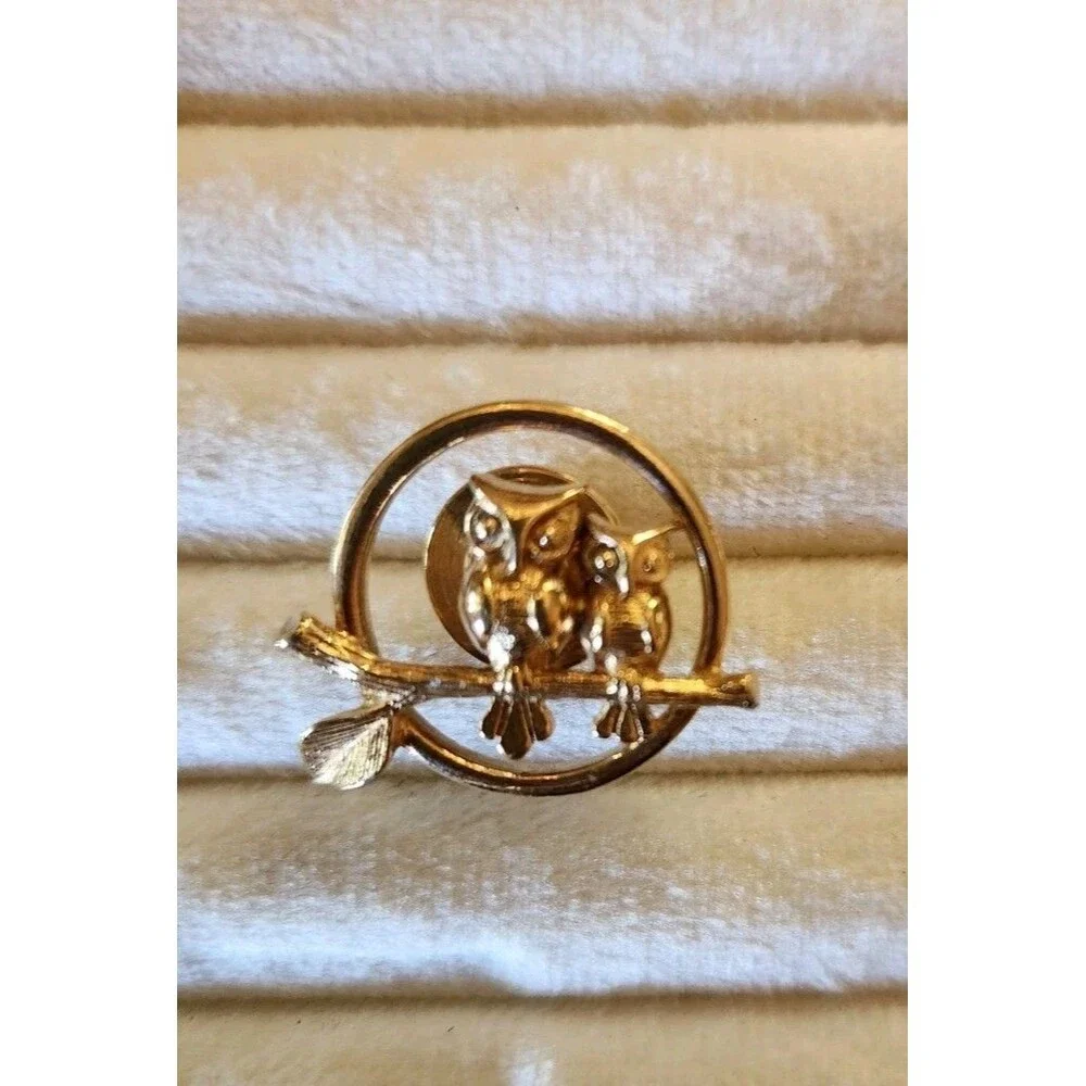 3 avon brooches lot vintage